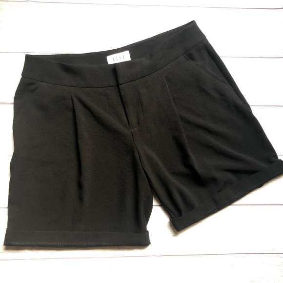 Elle | Black Shorts Size 8 - Picture 1 of 3
